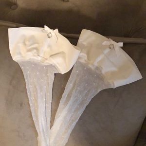 Bridal thigh high stockings with ring detail